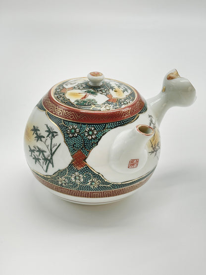 TB58 - Kutani Ware Teapot "Three Friends of Winter" 歳寒三友