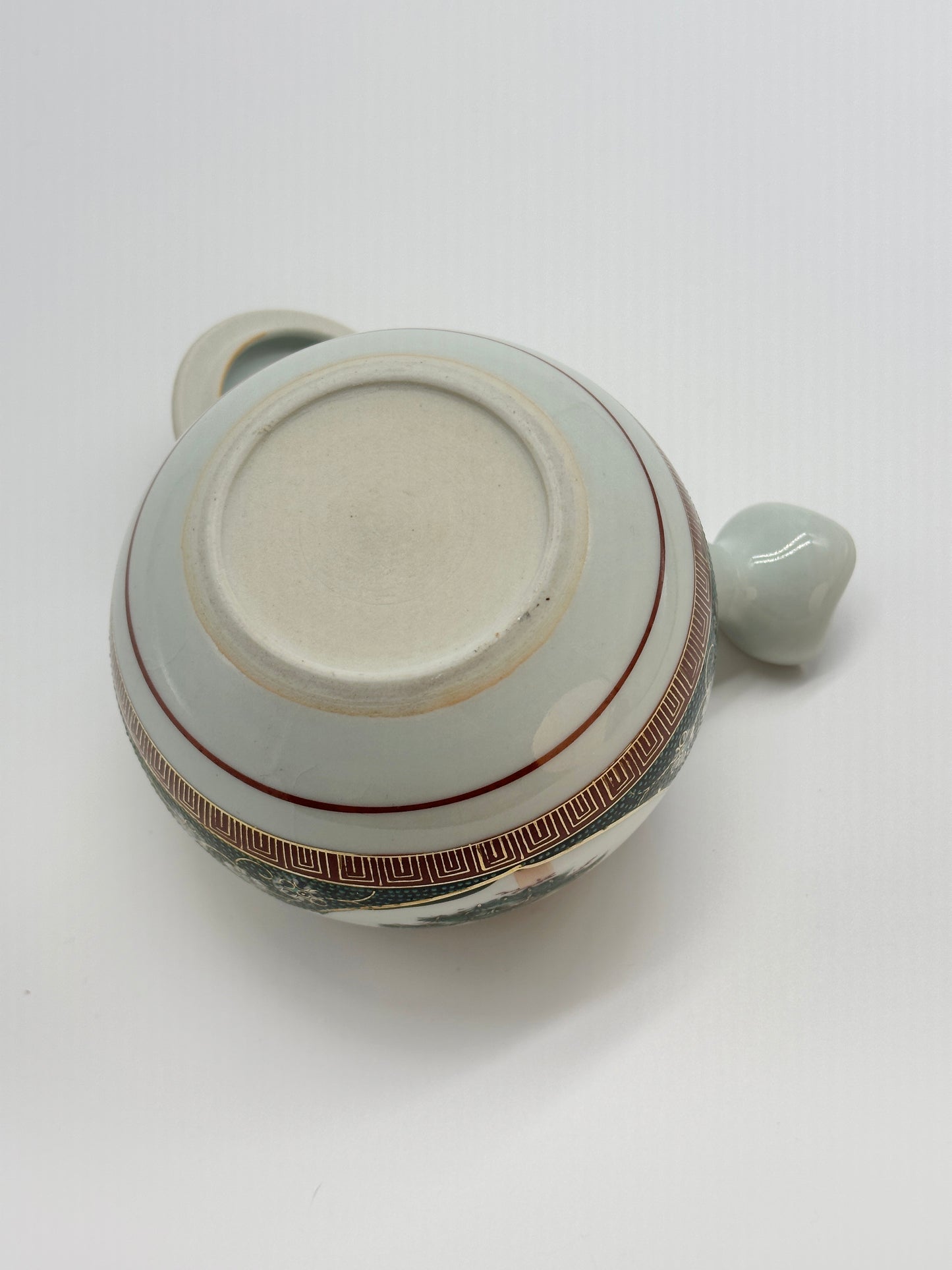 TB58 - Kutani Ware Teapot "Three Friends of Winter" 歳寒三友