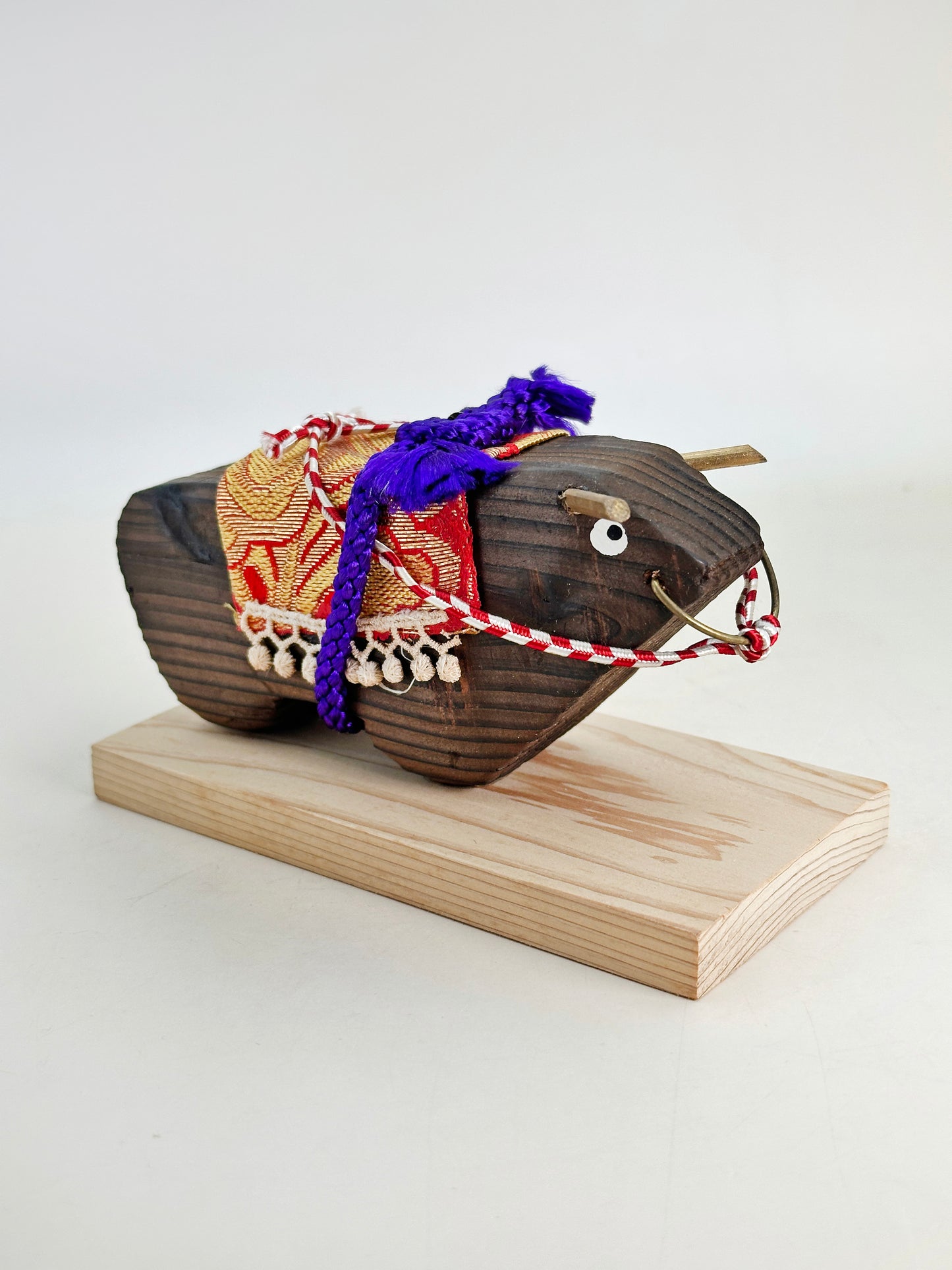 FT354 - Cow Folk Crafts of Tajima-gyu 但馬牛