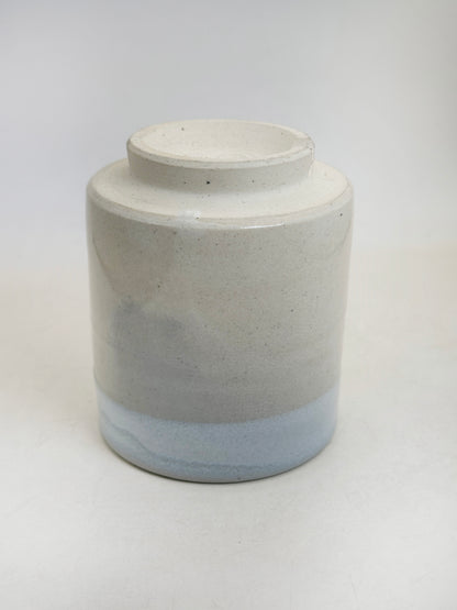 TB323 - Hagi-yaki yunomi / tea cup by Shōgetsu-gama 松月窯