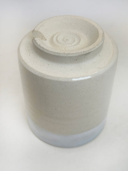 TB323 - Hagi-yaki yunomi / tea cup by Shōgetsu-gama 松月窯