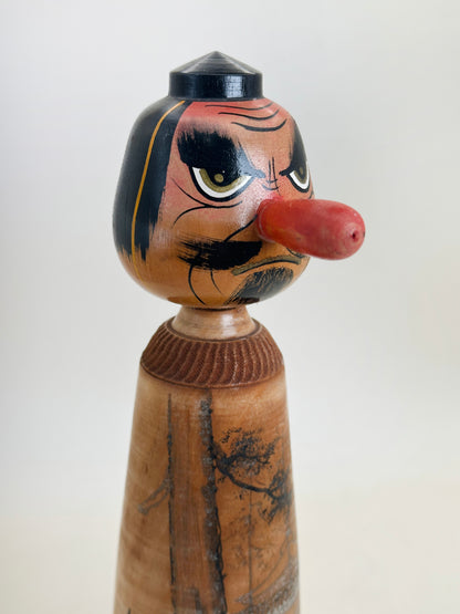 K25195 - Sosaku kokeshi by Hakugenkyo Yūgaku 白玄居尤岳