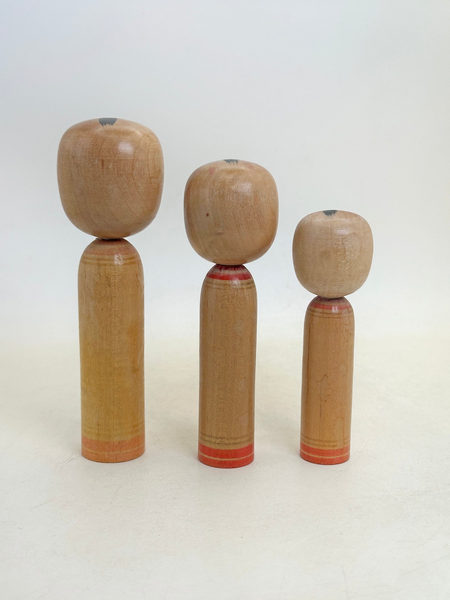 K10240 - Zao kokeshi by Yasumitsu Omiya 大宮安光