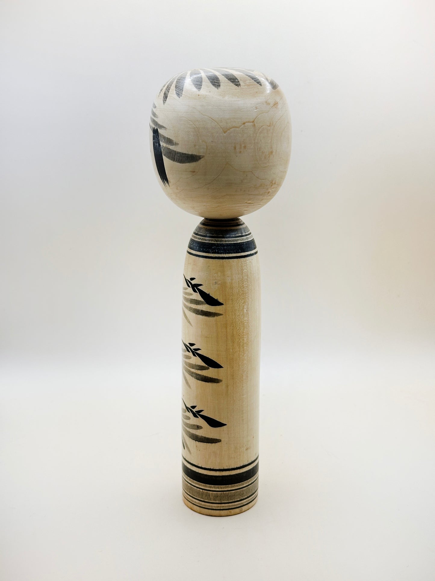 K25061 - Togatta Kokeshi by Tamajiro Murakami 村上玉次郎