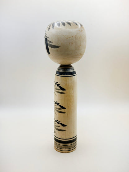 K25061 - Togatta Kokeshi by Tamajiro Murakami 村上玉次郎