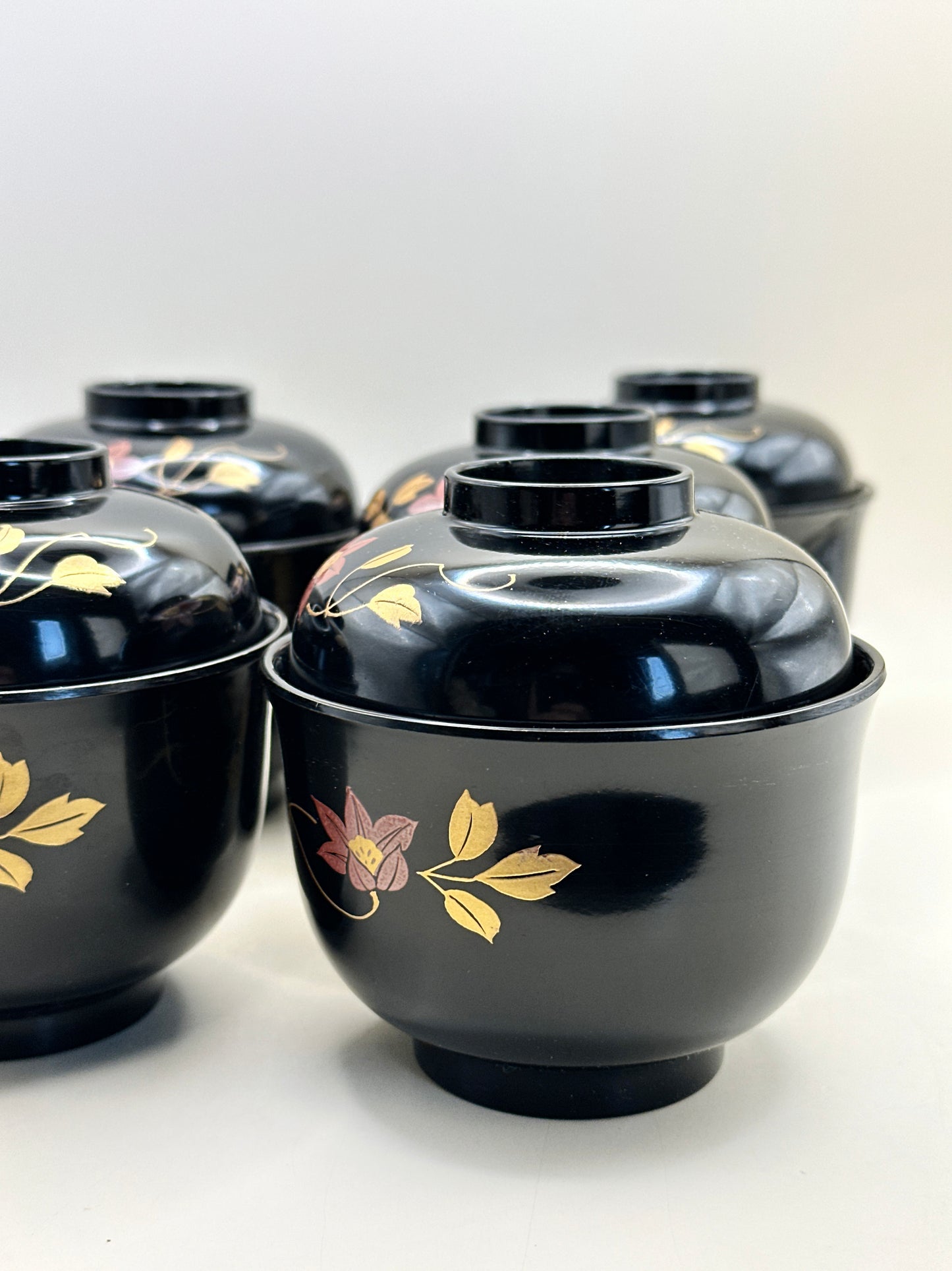TB214 - Set of Lidded Bowls of Wajima-nuri 輪島塗