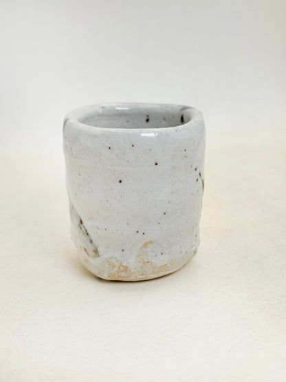 TB327 - Small Shino-yaki Kikōhai cup 志野焼