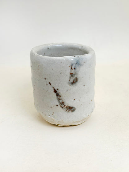 TB327 - Small Shino-yaki Kikōhai cup 志野焼