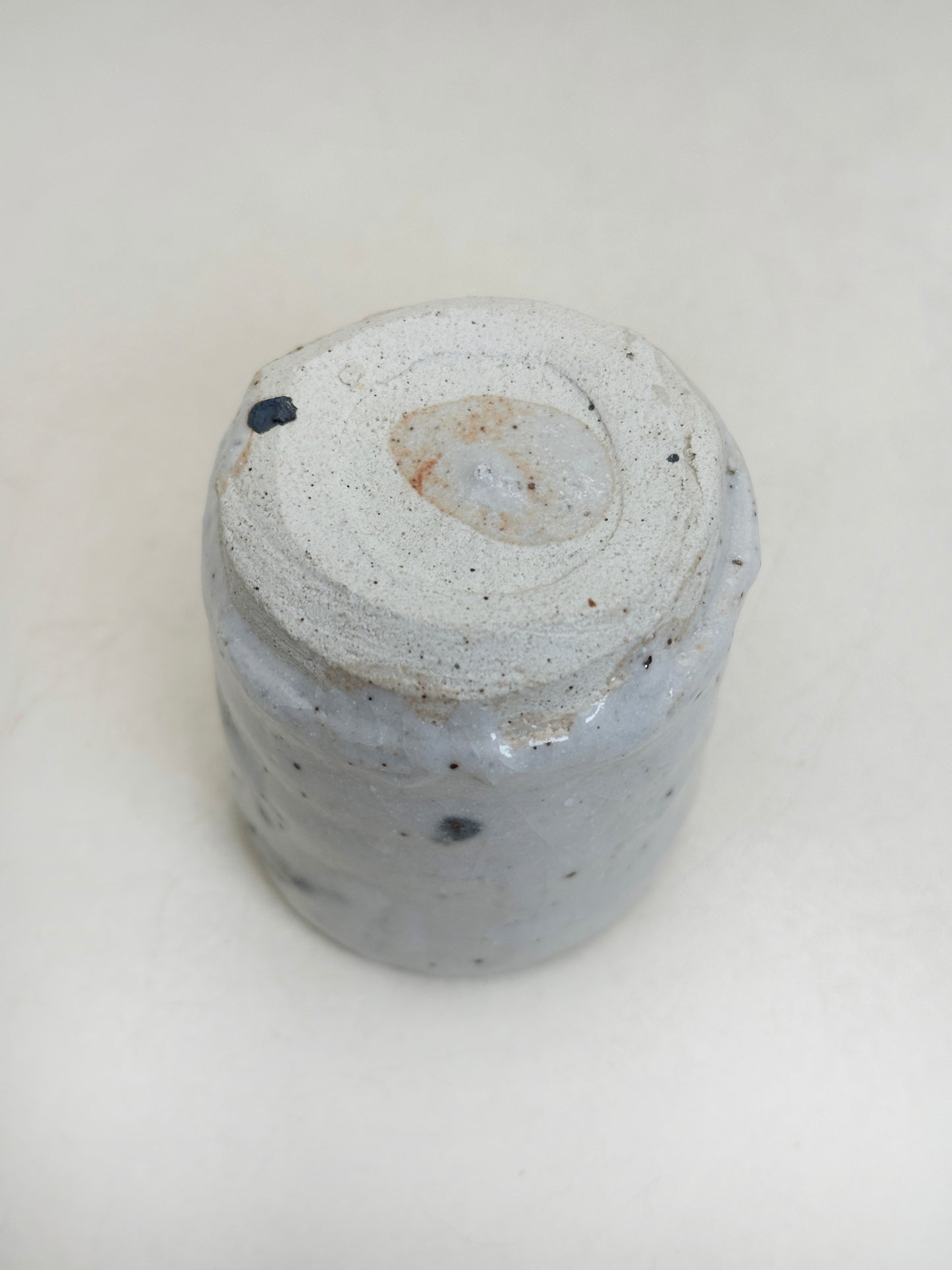 TB327 - Small Shino-yaki Kikōhai cup 志野焼