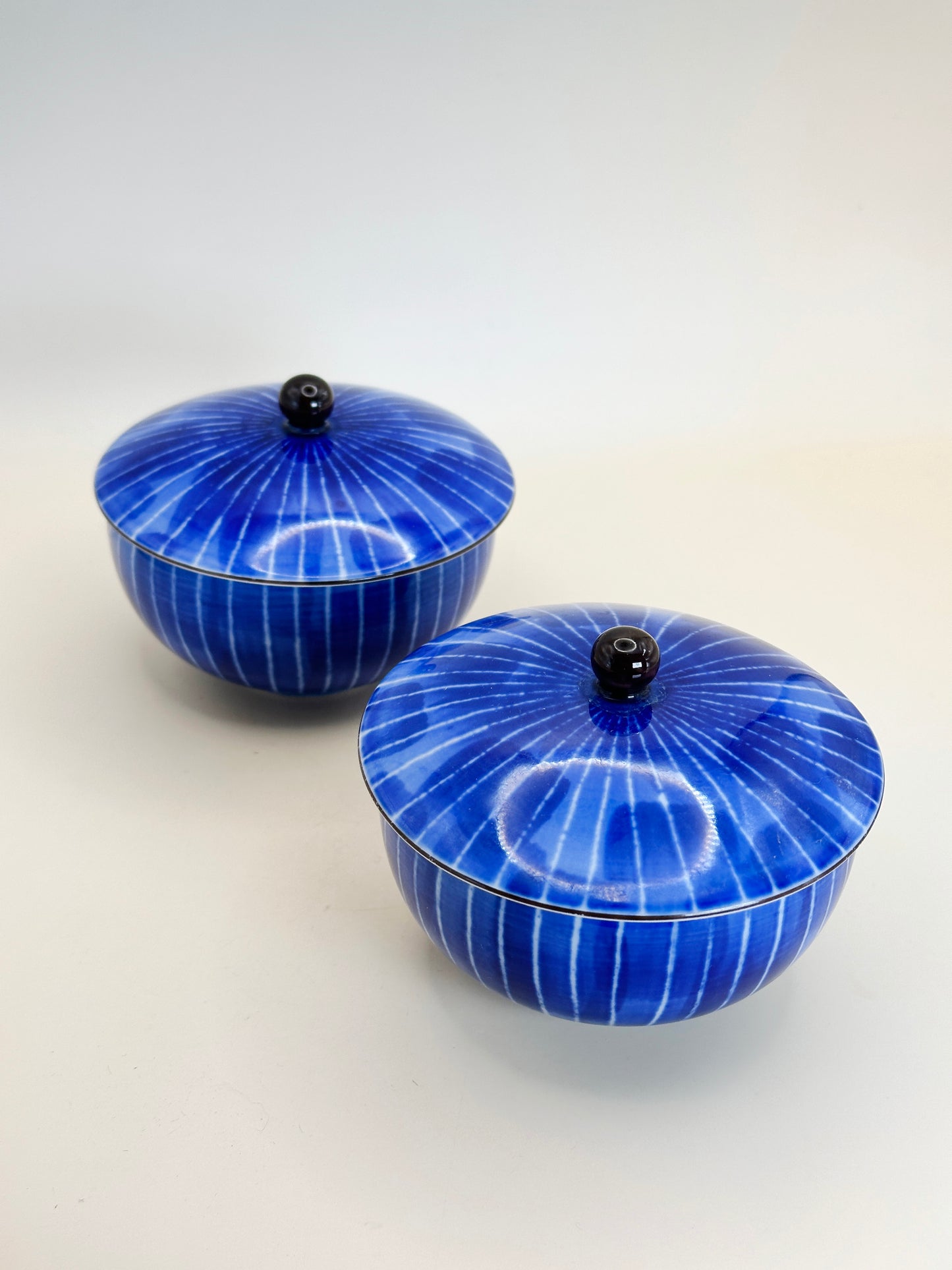 TB65 - Lidded teacups by Fukagawa Seiji 深川製磁