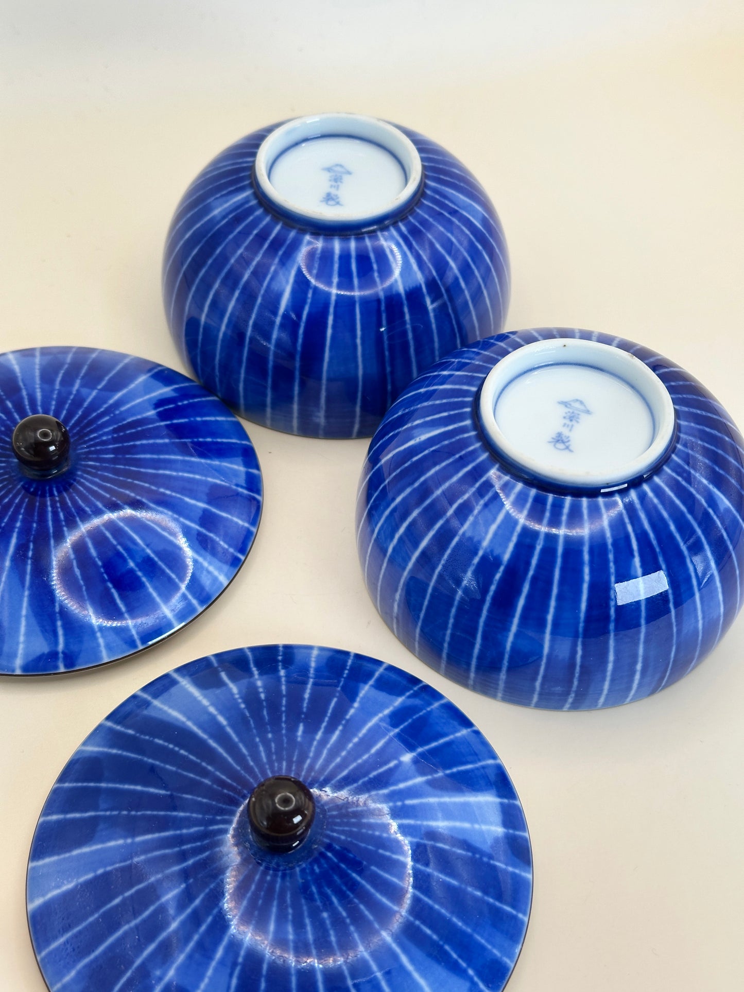 TB65 - Lidded teacups by Fukagawa Seiji 深川製磁