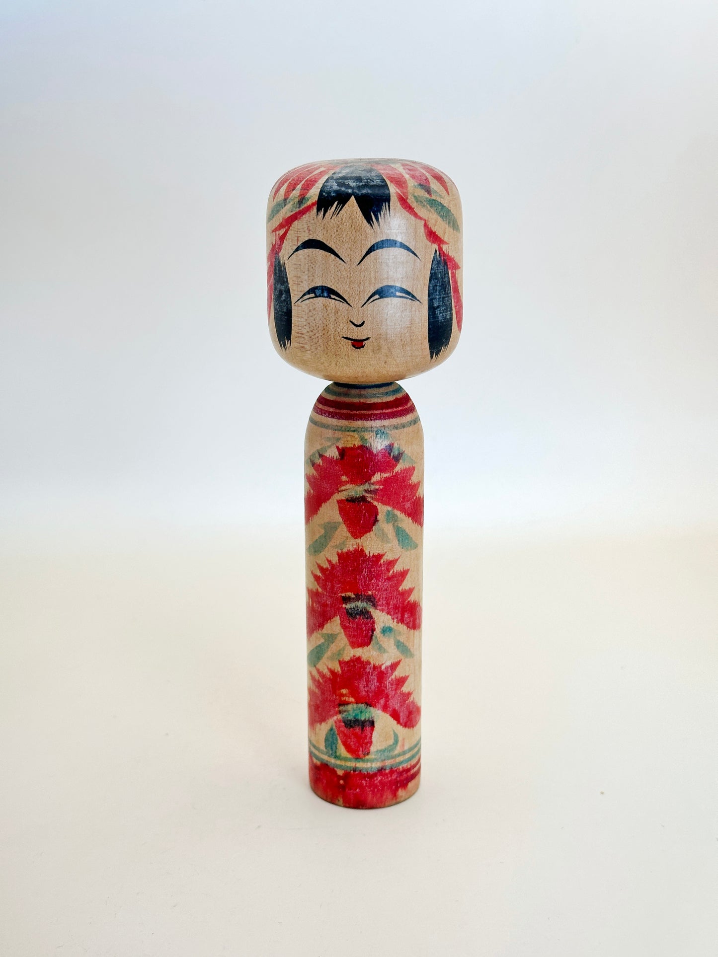 K15087 - Traditional Togatta kokeshi by Fumio Sato 佐藤文男