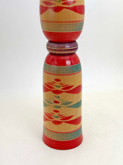 K30064 -  Yajiro Kokeshi by Tsugio Sato 佐藤次雄