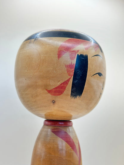 K25063 - Yajirō kokeshi by Ishikawa Tokujiro 石川篤次郎