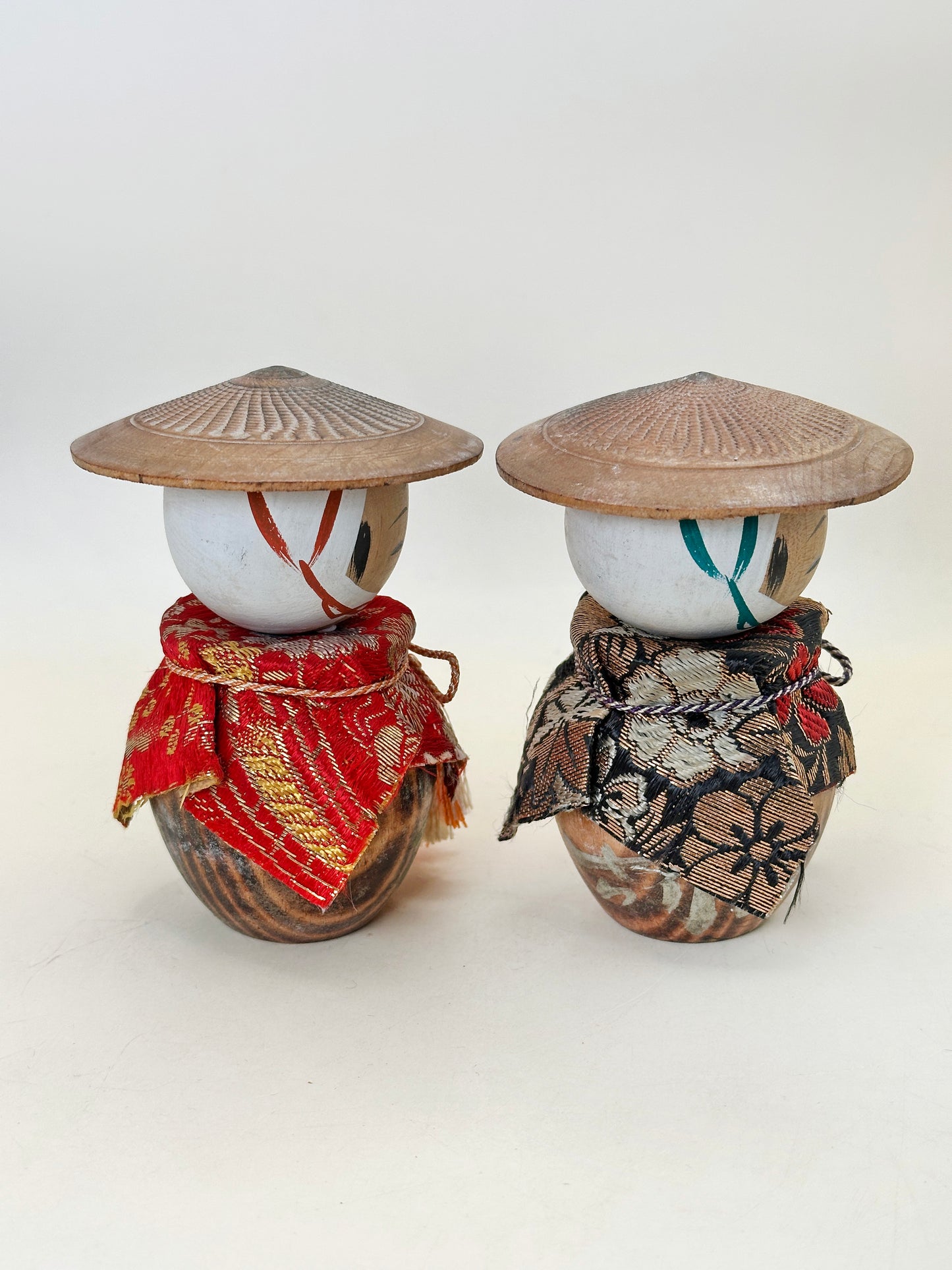 K10199 - Omiyage Kasa kokeshi of Couple 笠夫婦