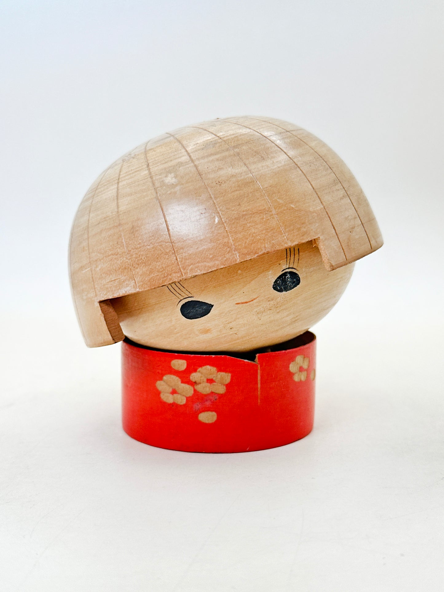 K10201 - Sosaku Peko-chan Kokeshi by Shiun 子雲