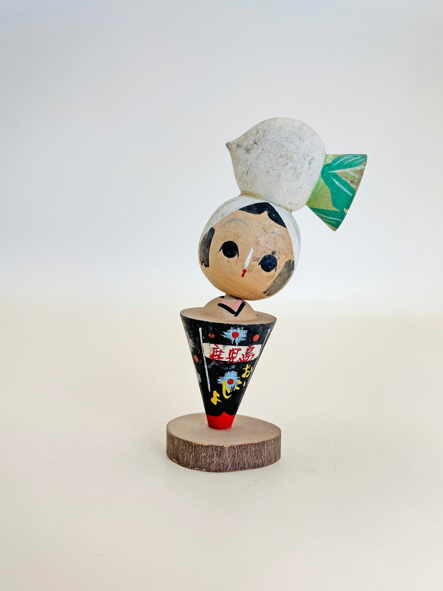 K10145 - Omiyage Daikon Kokeshi from Kagoshima 鹿児島