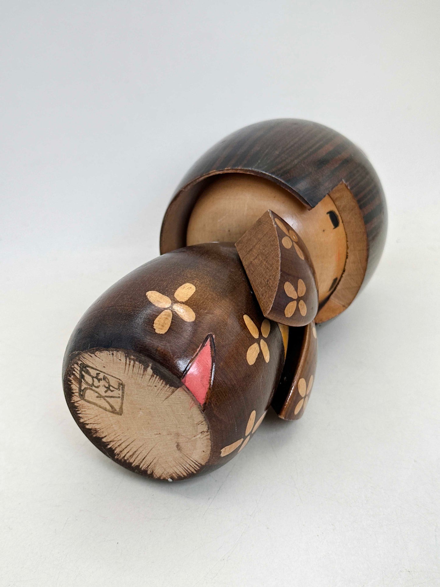 K20161 - Sosaku Kokeshi by Tomio Ishida 石田とみお