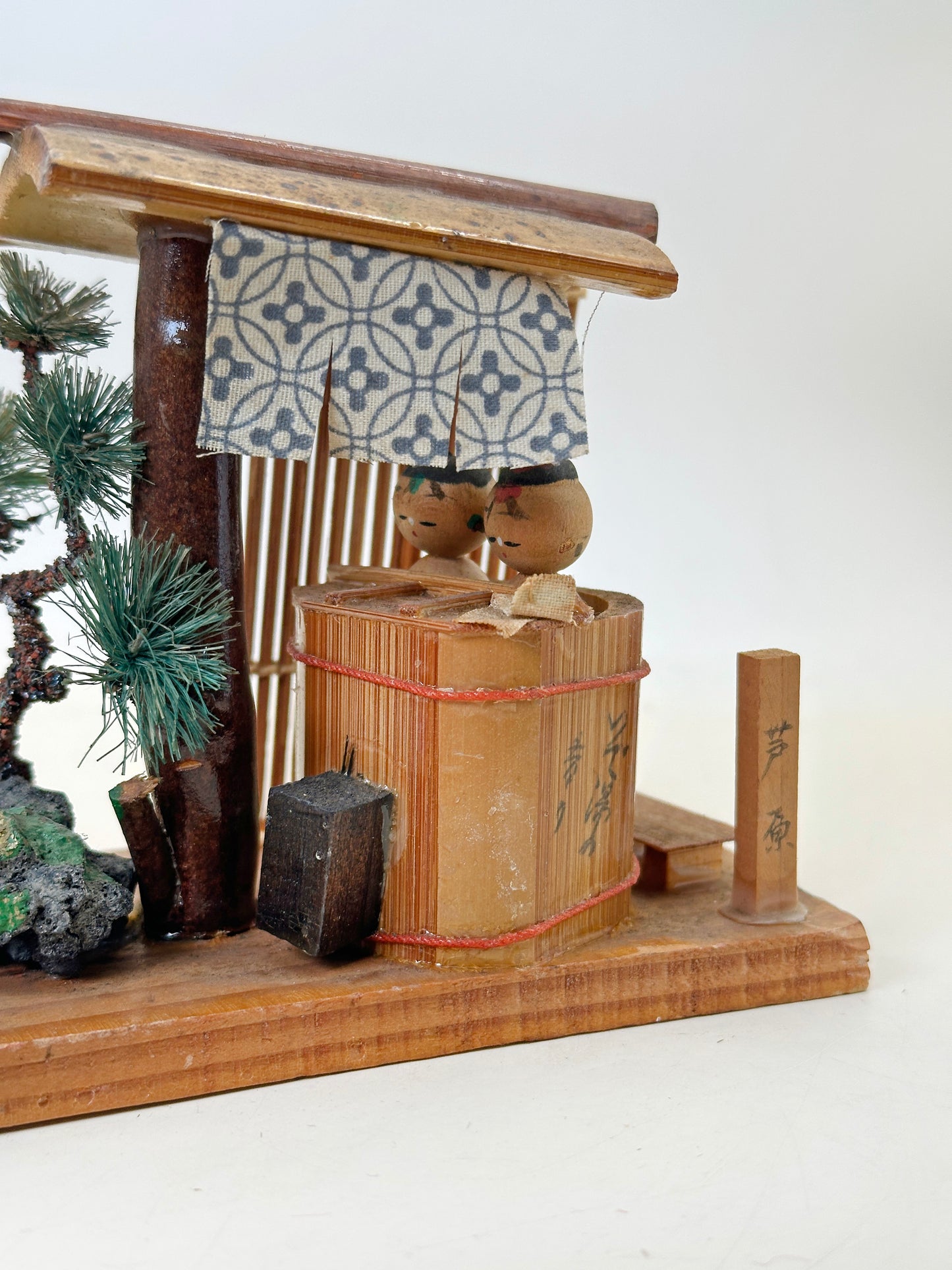 K10203 - Omiyage Kokeshi from Awara Onsen 芦原温泉