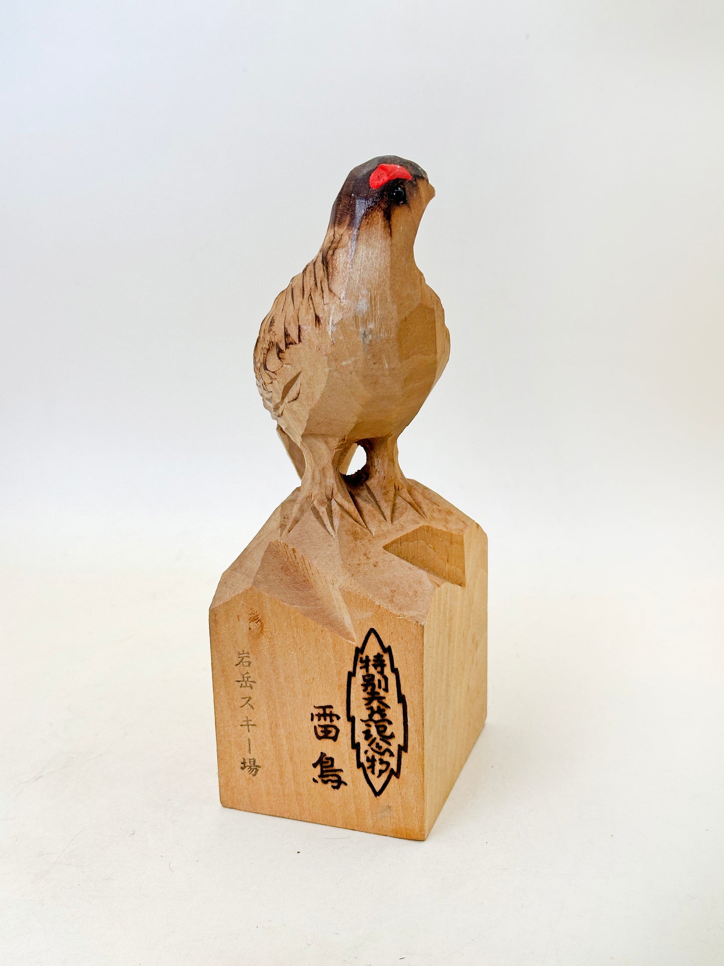 FT372 - Folk Craft Raichō ittō-bori 一刀彫