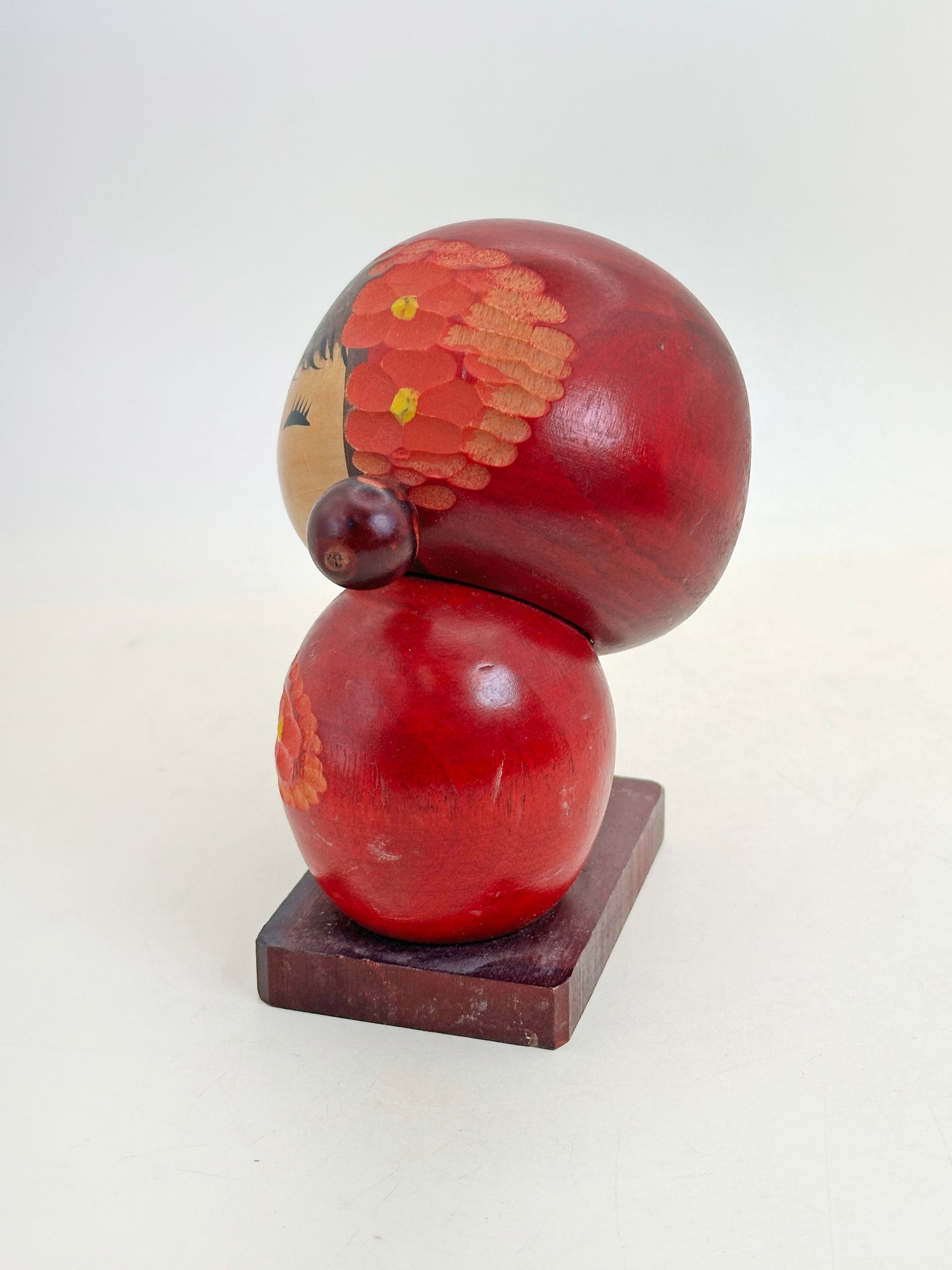K10243 - Sosaku Kokeshi by Tamura Chie 田村千栄