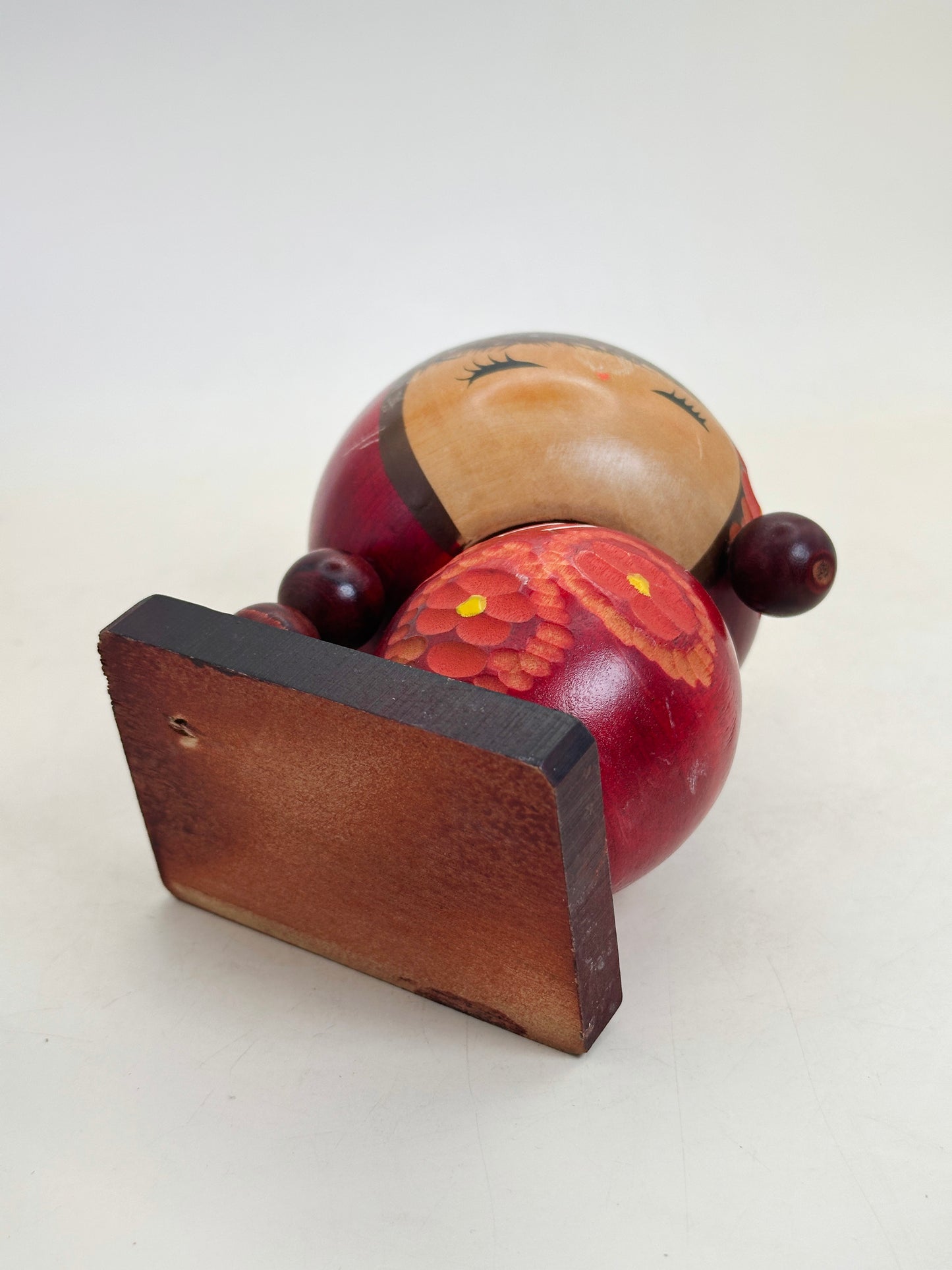 K10243 - Sosaku Kokeshi by Tamura Chie 田村千栄