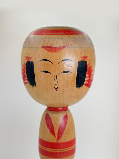 K30067 - Yajiro Kokeshi by Tatsuo Satō 佐藤辰雄