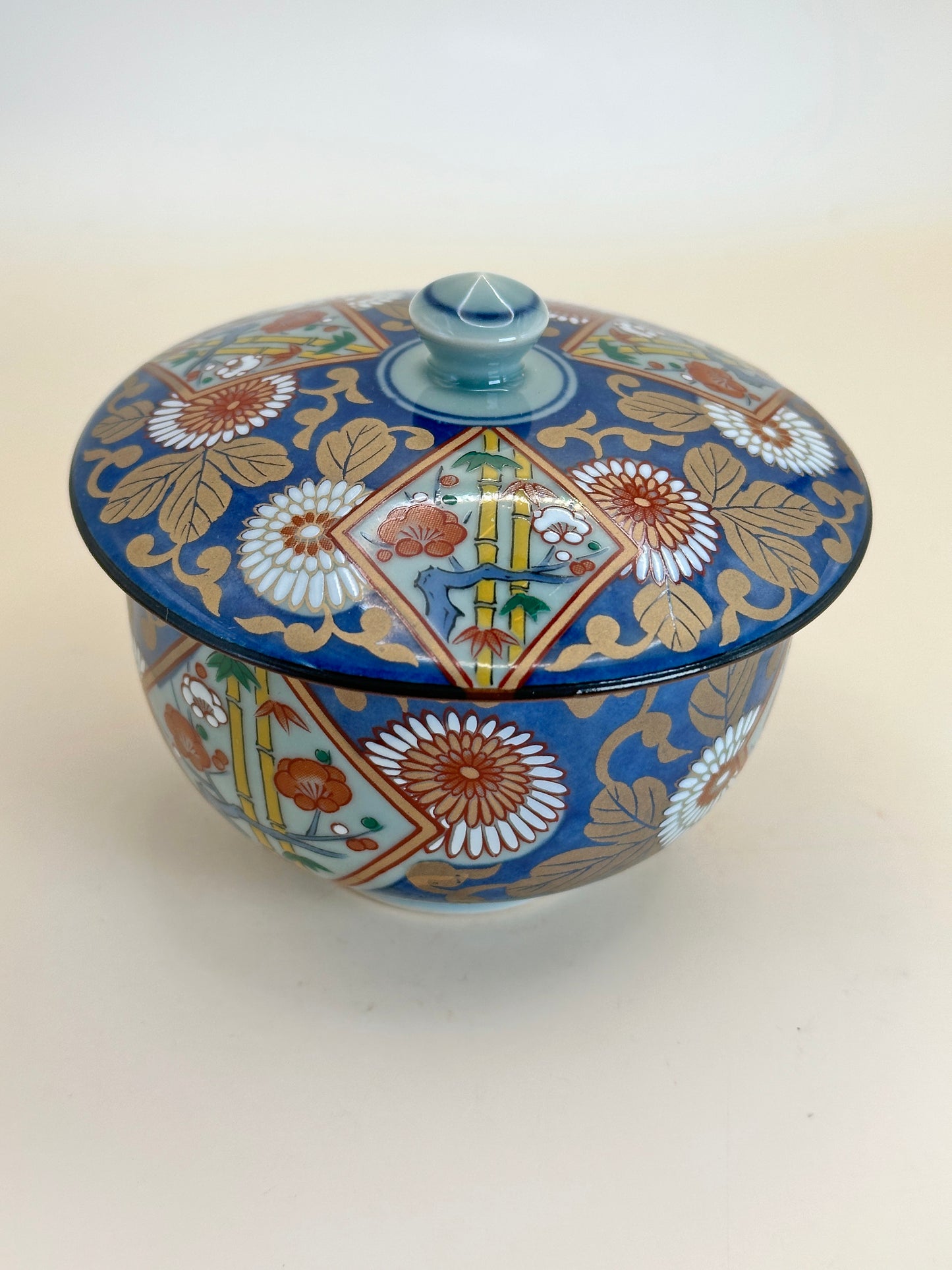 TB72 - Vaso de bambú Arita-yaki con tapa 有田焼