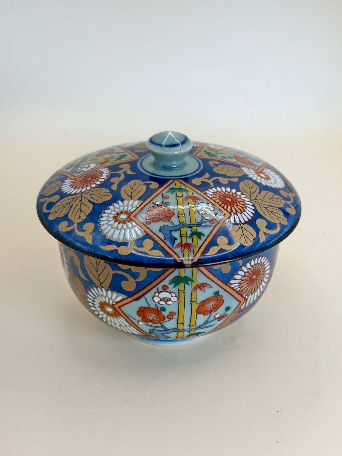 TB72 - Vaso de bambú Arita-yaki con tapa 有田焼