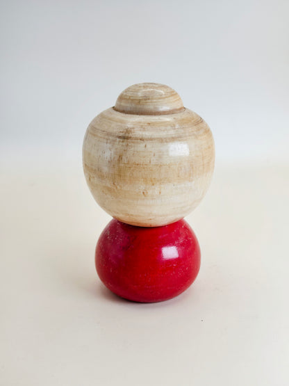 K10151 - Sosaku Kokeshi - Red Leaves 赤い葉