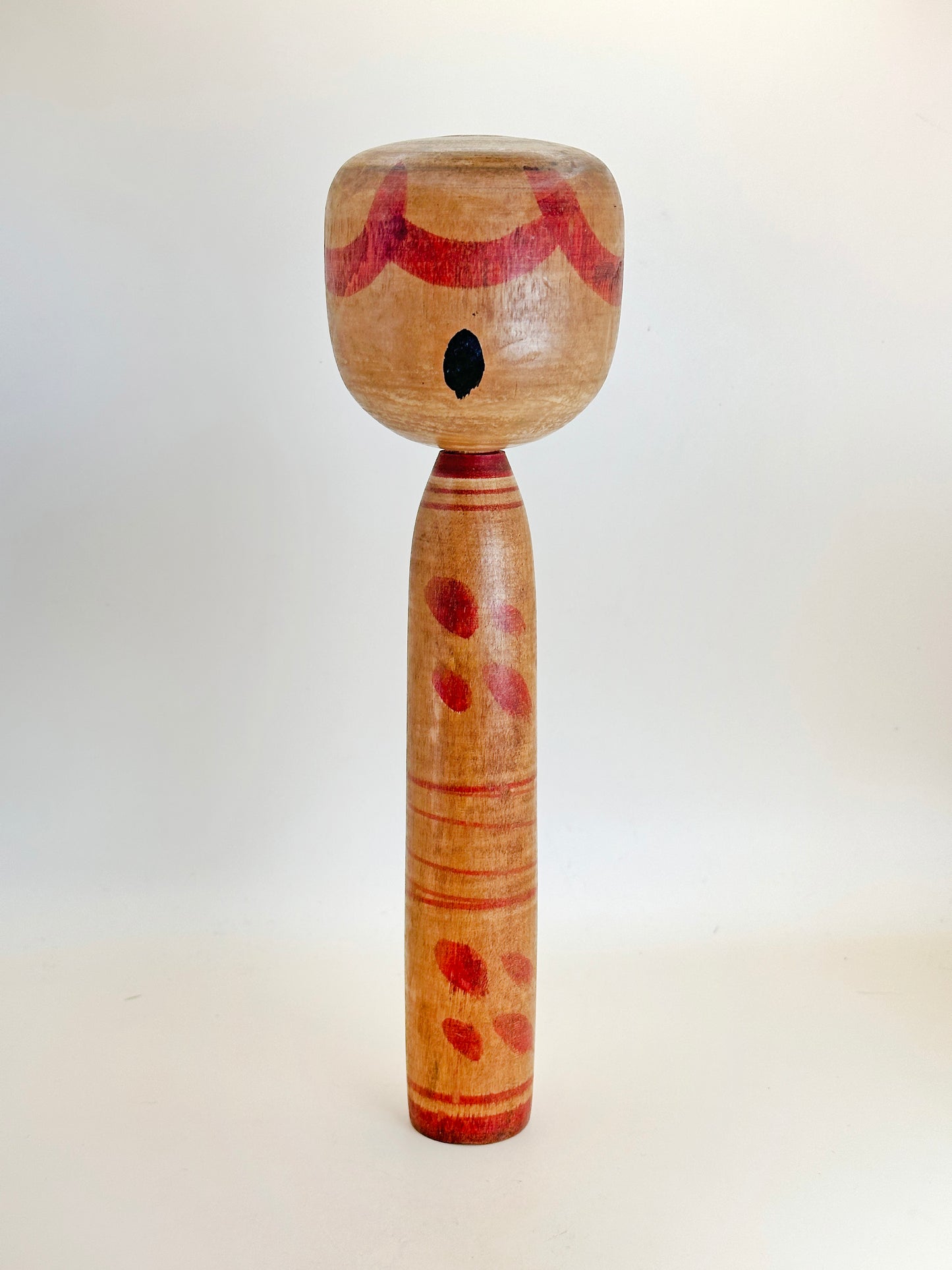 K25066 - Traditional Tsuchiyu kokeshi by Haruo Sanpei 三瓶春男
