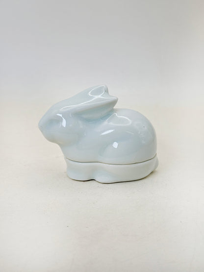 TB227 -   Arita-yaki, kōgō en forme de lapin 有田焼