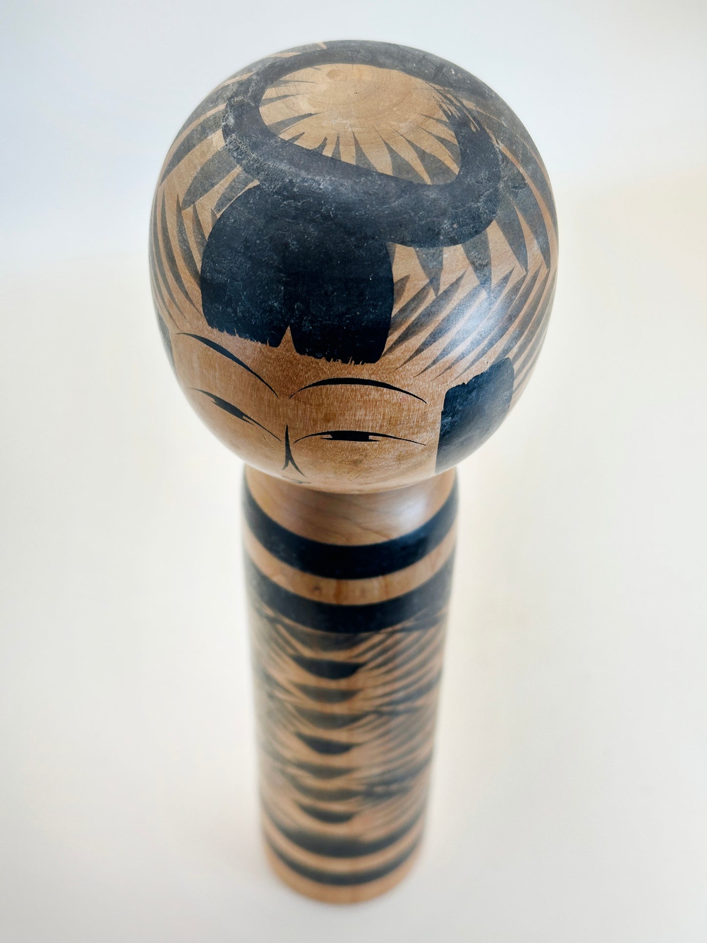 K25067 - Traditional Togatta Kokeshi by Takeji Yamao 山尾武治