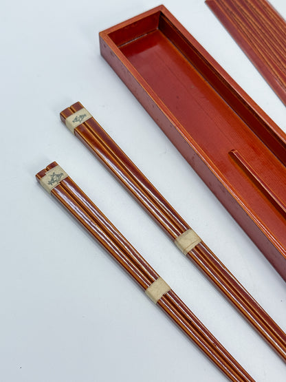 TB353 - Vintage Hida Takayama Shunkei-nuri Chopstick Box 春慶塗