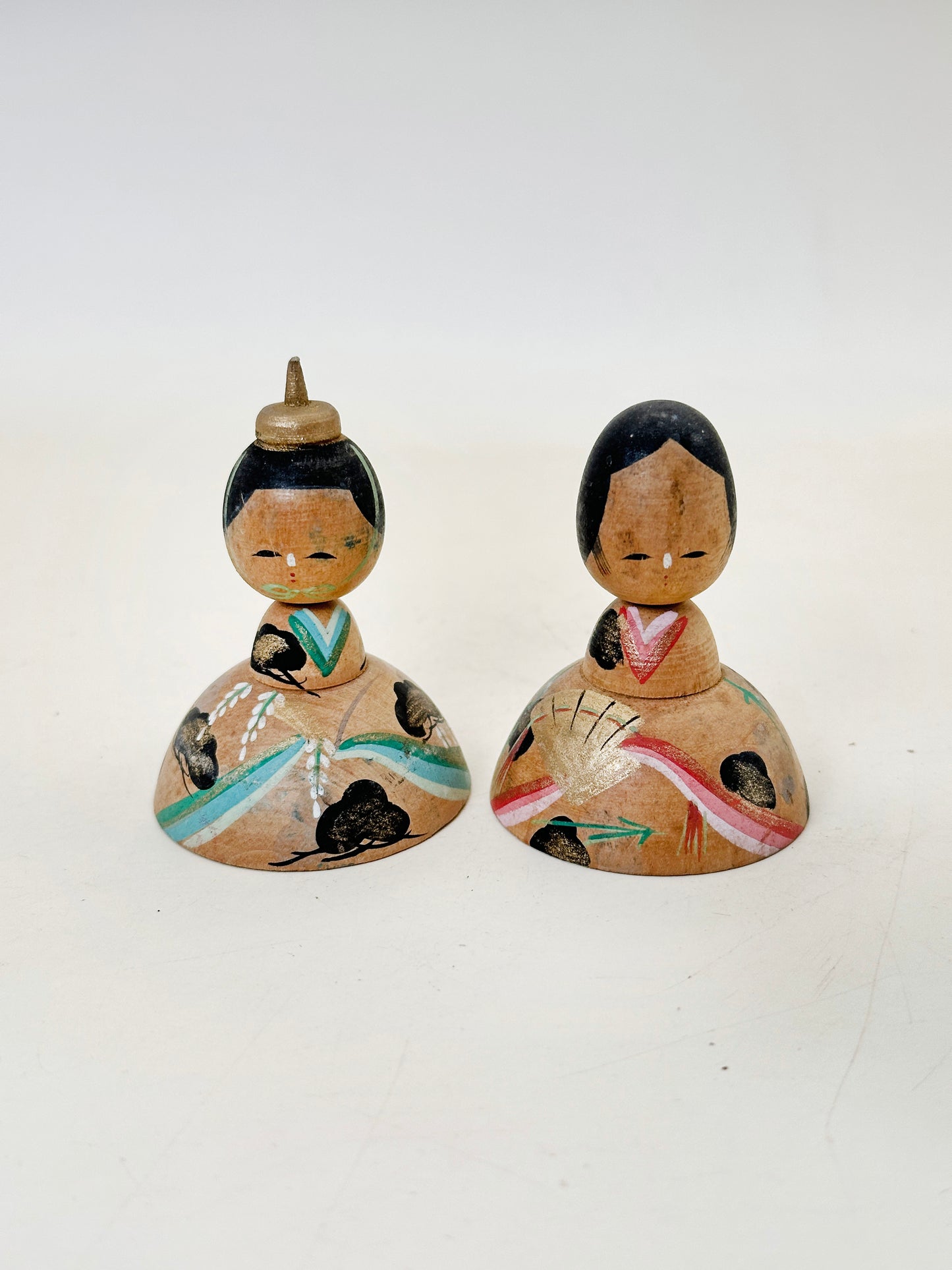 K05064 - Paire de kokeshi Hina Ningyō 雛人形
