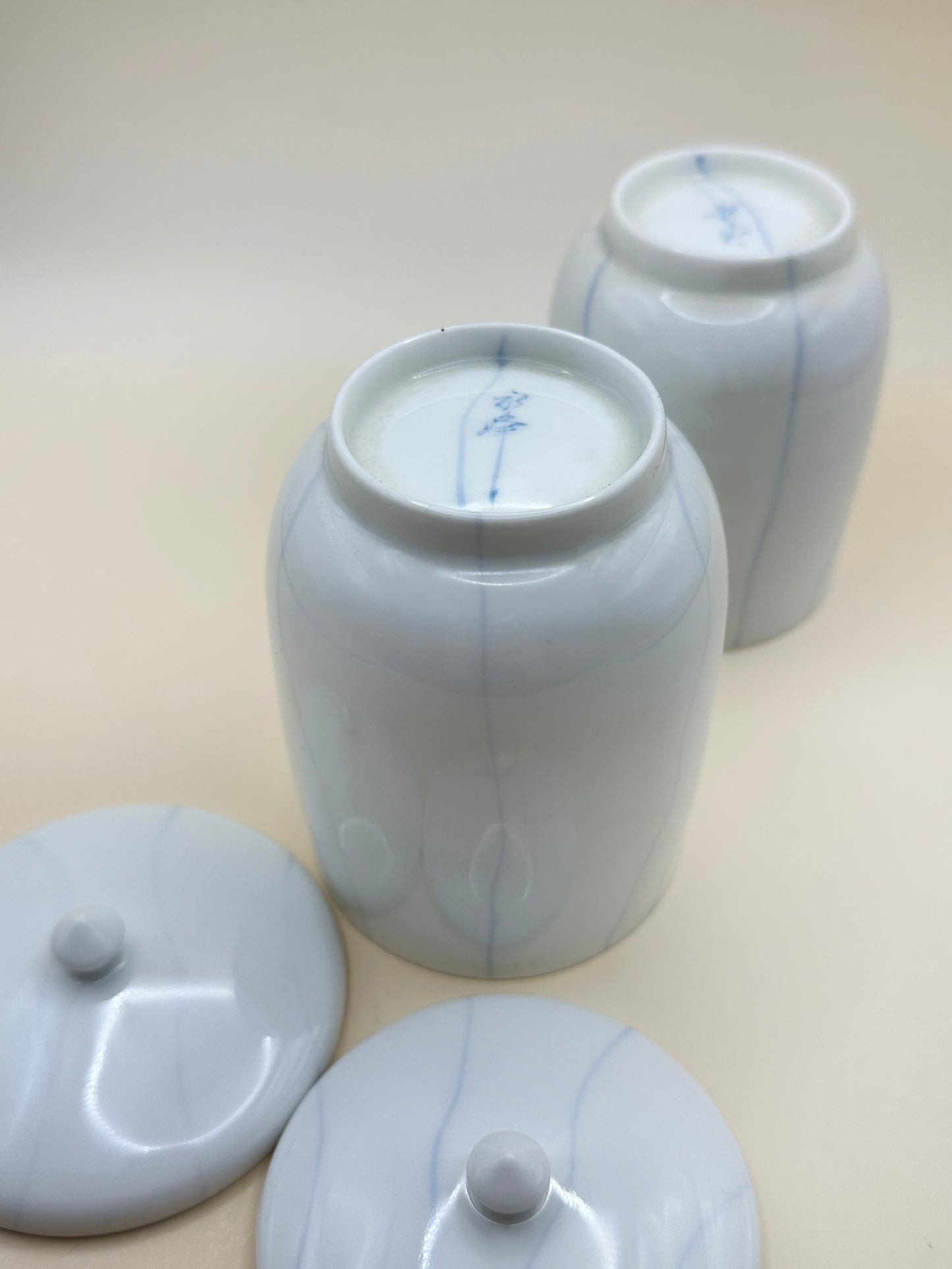 TB77 - Tea Cups with lids Arita-yaki 有田焼