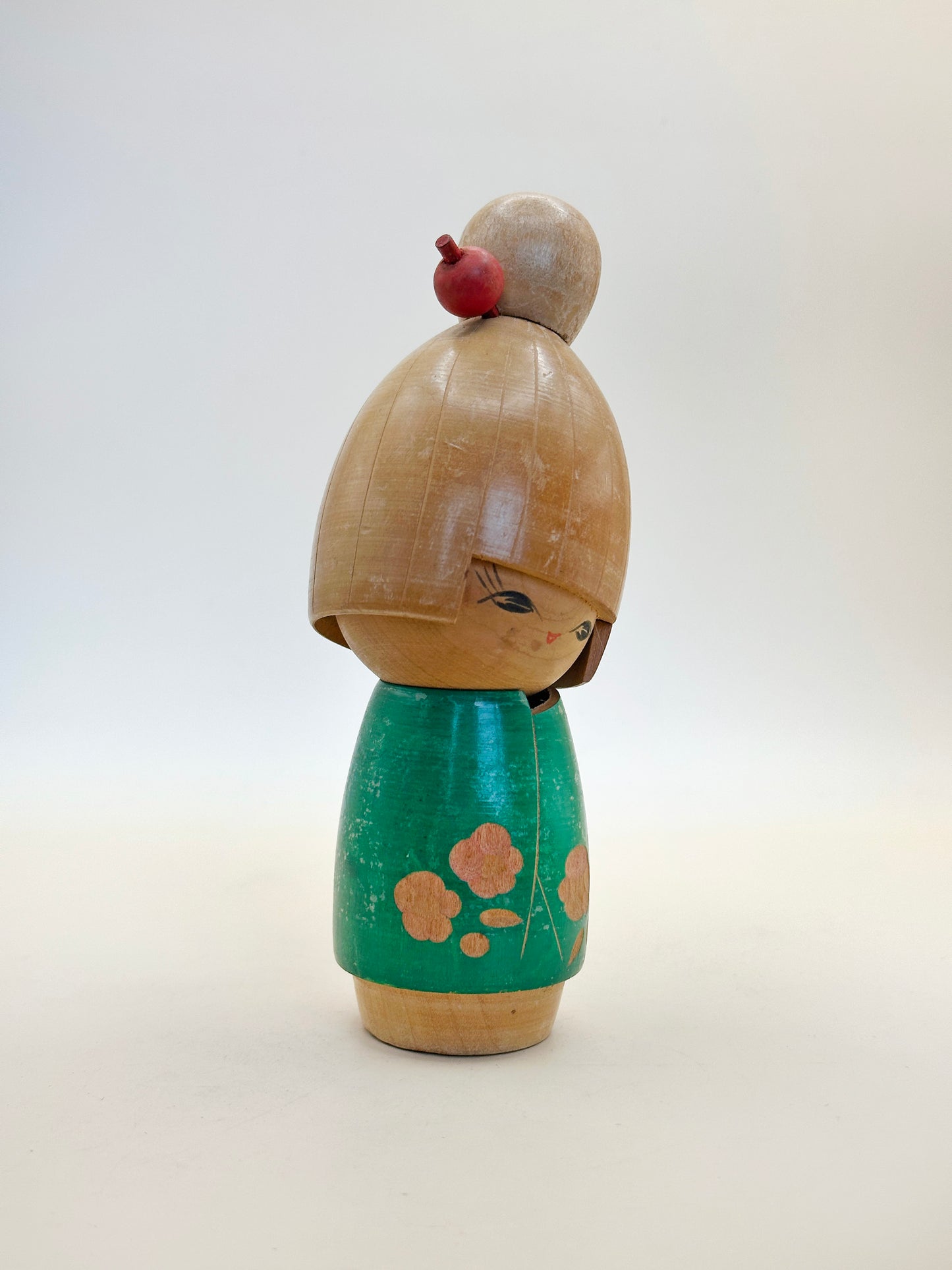 K15094 - Sōsaku Kokeshi by Sato Suigai 佐藤翠涯
