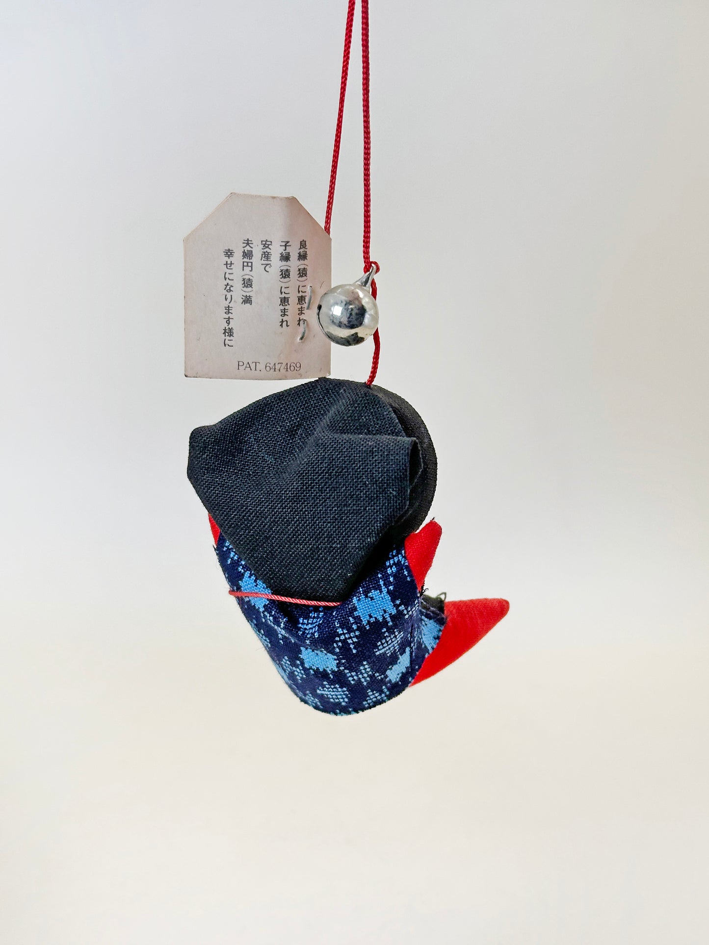 FT369 - Omiyage Crafts of Hida Sarubobo さるぼぼ