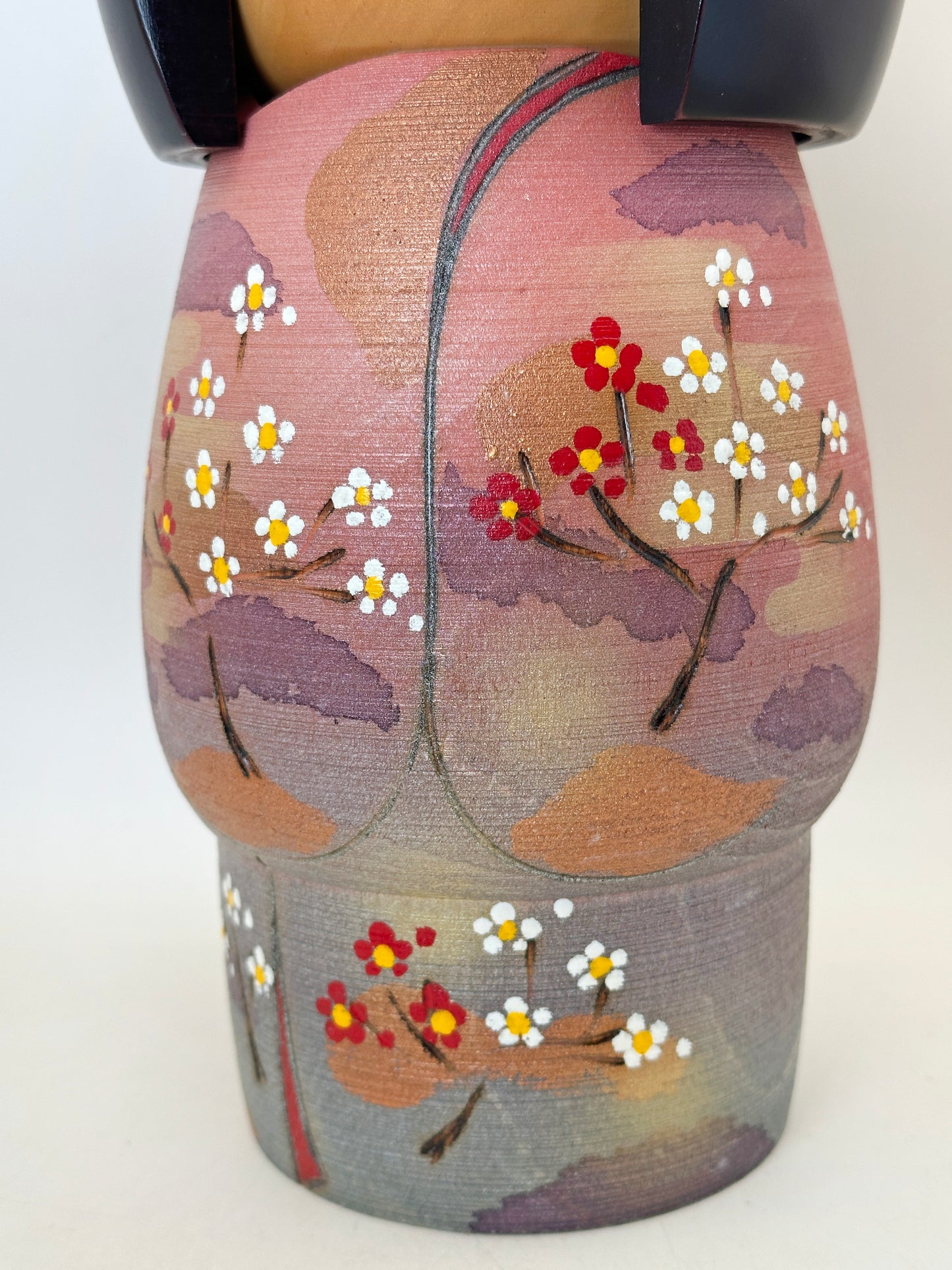 K25143 - Sōsaku Kokeshi by Masae Fujikawa 藤川正衛