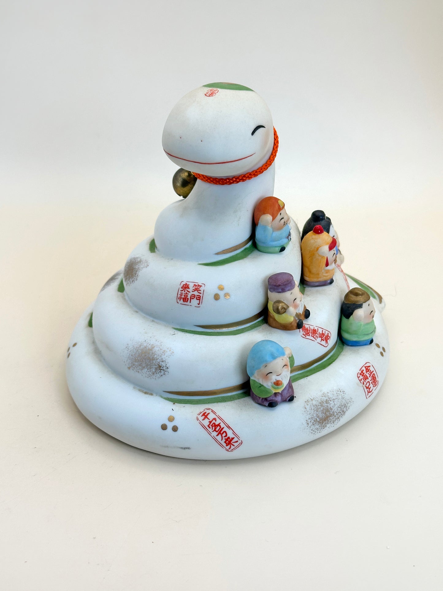 FT249 - Shōfuku Eto Snake Figurine by Yakushigama 薬師窯