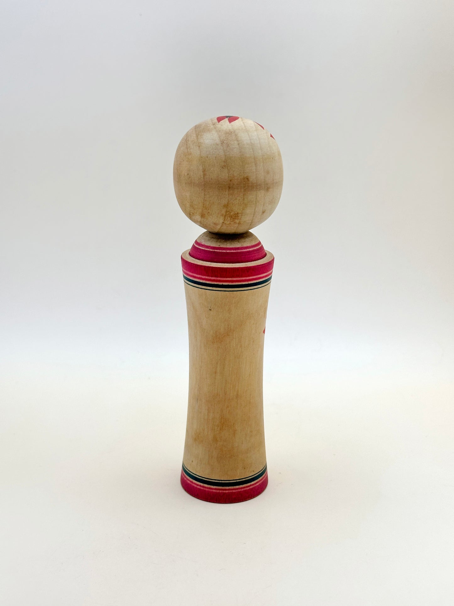 K15096 - Naruko kokeshi by 遠藤孝志 Takashi Endo