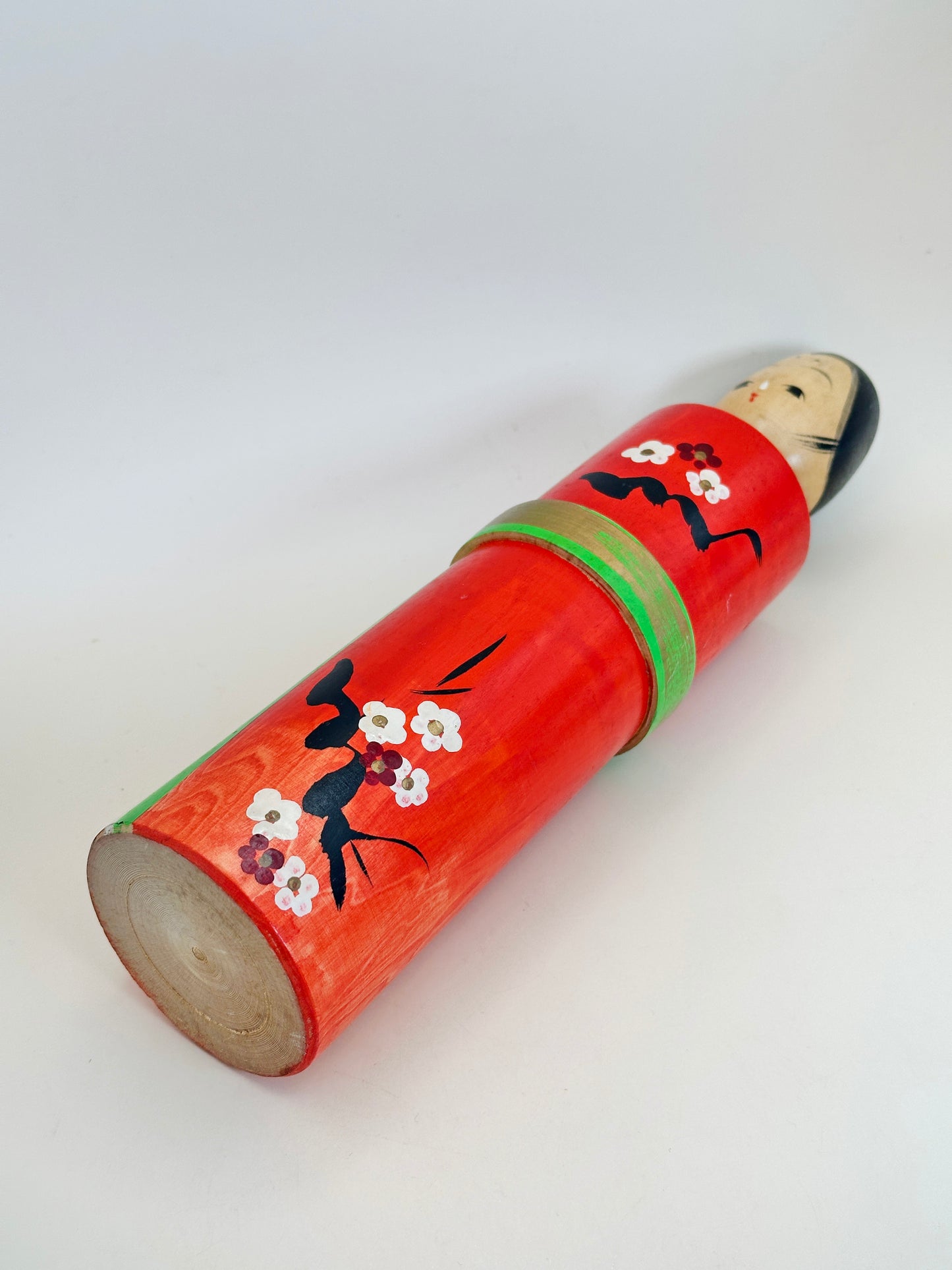 K25068 - Sosaku Kokeshi by Yokoyama Yoshiko 橫山よし子