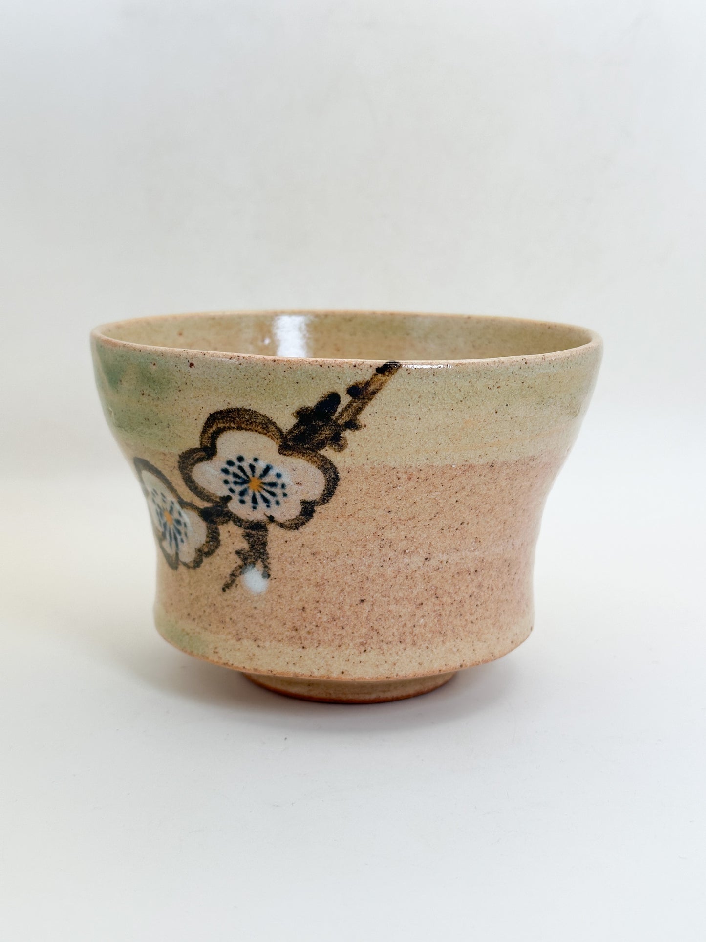 TC125 -  Mino-yaki chawan by Soga Hakuan 曽我伯庵