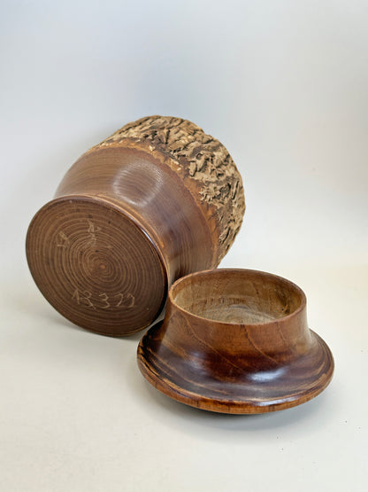 TB94 - Itto-bori Paulownia Wood Tea Caddy 一刀彫 茶筒