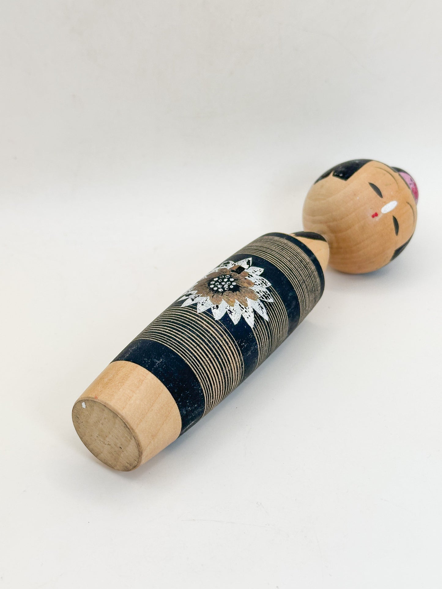 K18168 - Donko style Kokeshi from Tōhoku