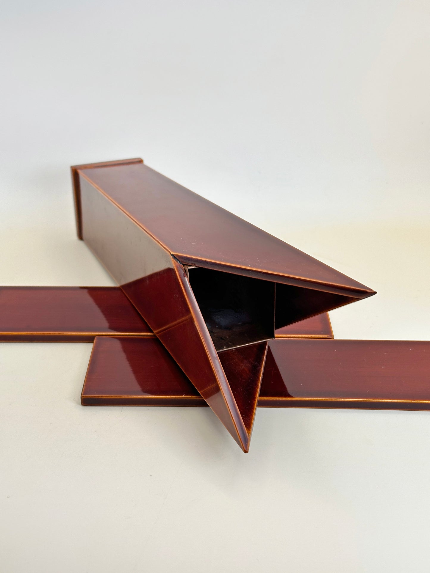 TB96 - Lacquerware Vase of Shunkei-nuri 春慶塗