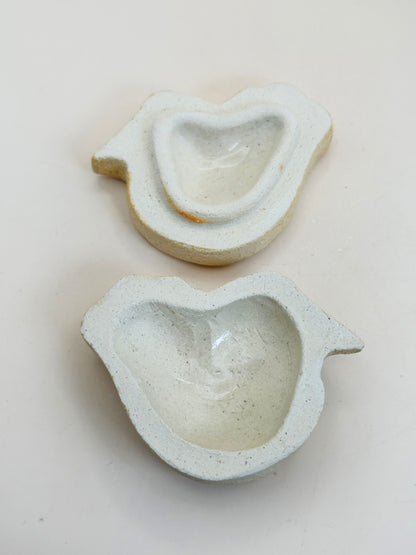 TB101 - Kutani-yaki Incense box by Takashi Kitamura 北村隆