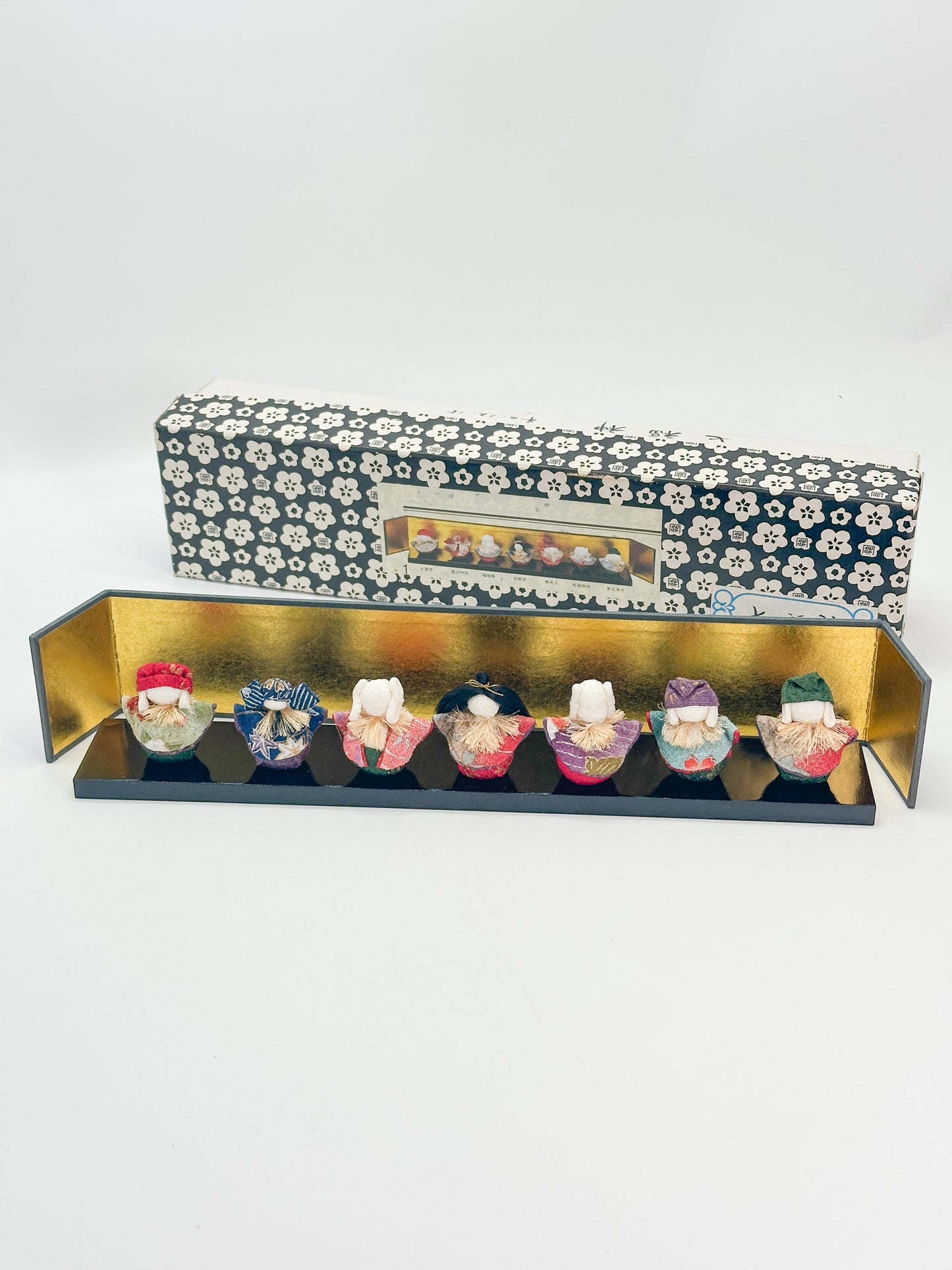 FT524 - Vintage Chirimen Craft – Seven Lucky Gods 七福神