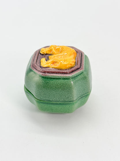 TB367 - Vintage Kōchi-yaki Ox Kogo Box 交趾焼
