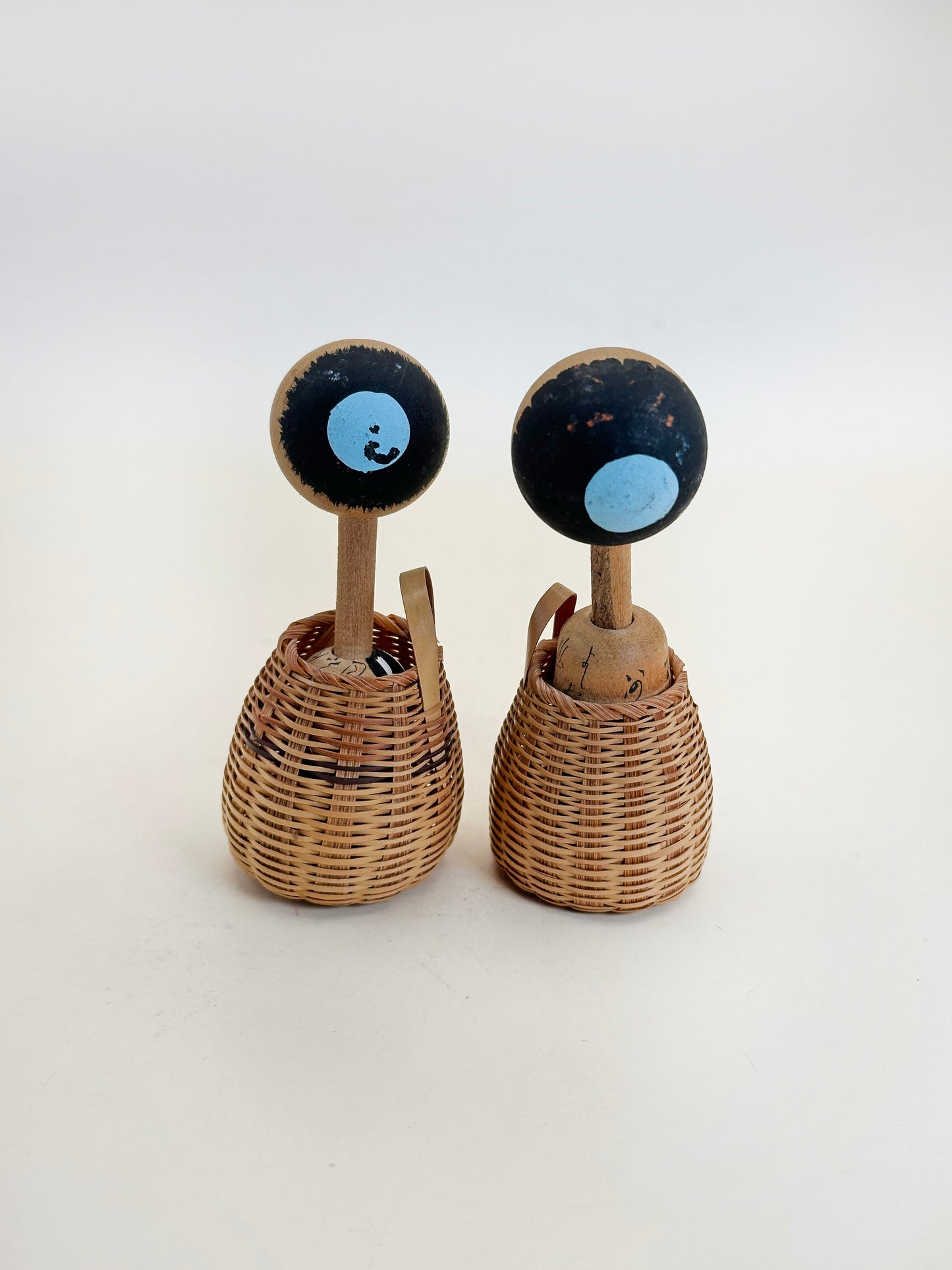 K10196 - Omiyage kokeshi of Izumeko いづめこ